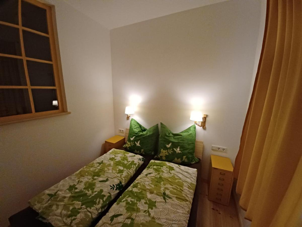 Fewo "Biene" Im Kunstgut Krahne Lehnin Bagian luar foto